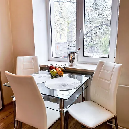 公寓 10 Min To Old Town - Free Parking - Work Station