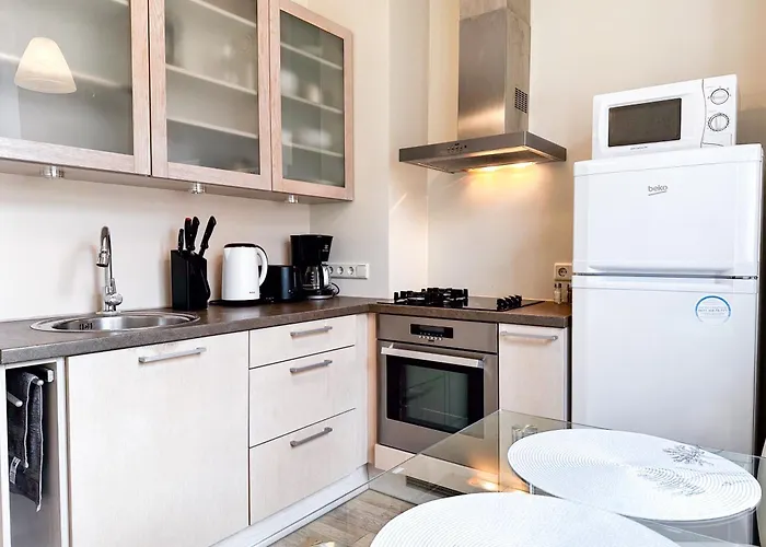 10 Min To Old Town - Free Parking - Work Station Appartement *